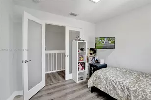 1216 Chinaberry Dr, Weston, FL 33327 - Photo 53