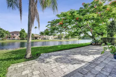 1216 Chinaberry Dr, Weston, FL 33327 - Photo 75
