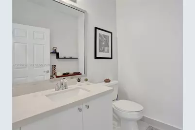 1216 Chinaberry Dr, Weston, FL 33327 - Photo 39