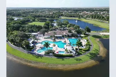 1216 Chinaberry Dr, Weston, FL 33327 - Photo 3