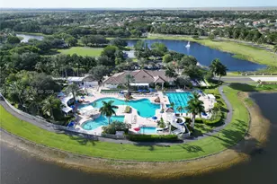 1216 Chinaberry Dr, Weston, FL 33327 - Photo 3