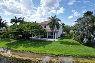 1216 Chinaberry Dr, Weston, FL 33327 - Photo 5