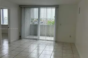10000 NW 80th Ct, Hialeah Gardens, FL 33016 - Photo 15