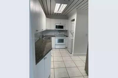 10000 NW 80th Ct #2456, Hialeah Gardens, FL 33016 - Photo 13