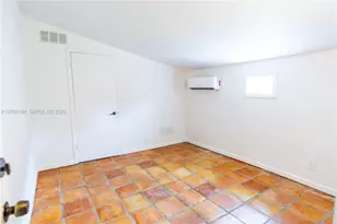 9920 Pan American Dr, Cutler Bay, FL 33189 - Photo 11