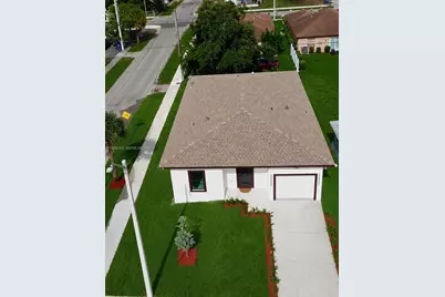 130 NW 28th Ter, Fort Lauderdale, FL 33311 - Photo 1
