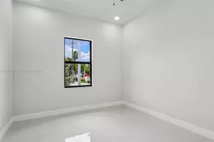 130 NW 28th Terrace, Fort Lauderdale, FL 33311 - Photo 13