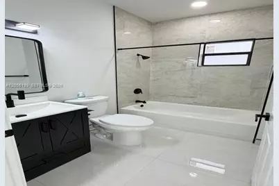 130 NW 28th Ter, Fort Lauderdale, FL 33311 - Photo 15