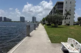 3020 Marcos Dr, Aventura, FL 33160 - Photo 15