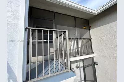 1197 Washington Cir #1197A, Homestead, FL 33034 - Photo 5
