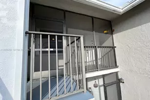 1197 Washington Cir, Homestead, FL 33034 - Photo 5