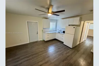 9340 Jamaica Dr, Cutler Bay, FL 33189 - Photo 15