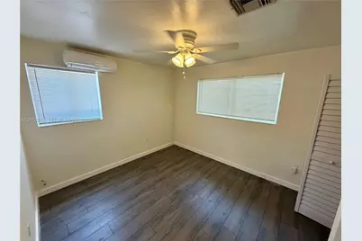 9340 Jamaica Dr, Cutler Bay, FL 33189 - Photo 11