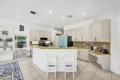 16428 NW 14th St, Pembroke Pines, FL 33028 - Photo 15