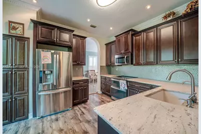 2209 NW 49th Ave, Coconut Creek, FL 33063 - Photo 9