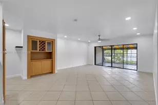 6433 Windmill Gate Rd, Miami Lakes, FL 33014 - Photo 7