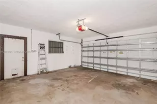 8210 NW 68th Terrace, Tamarac, FL 33321 - Photo 25