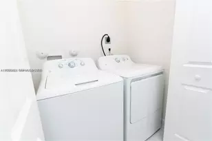 2737 SE 17th St, Homestead, FL 33035 - Photo 17