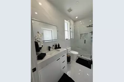8037 W 36th Ave #6, Hialeah, FL 33018 - Photo 19