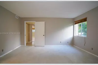 1815 Fairview Villas Dr #1, Palm Springs, FL 33406 - Photo 13