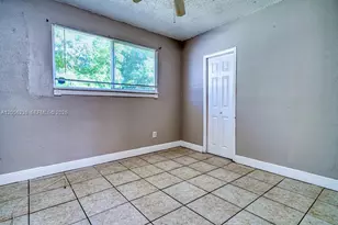 2378 NW 60th St, Miami, FL 33142 - Photo 13