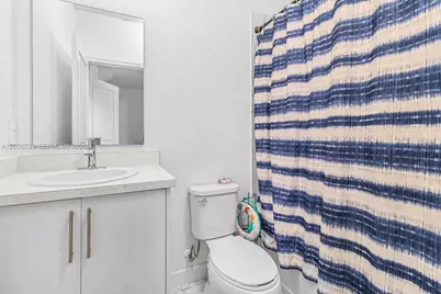417 NW 12th Pl, Florida City, FL 33034 - Photo 13