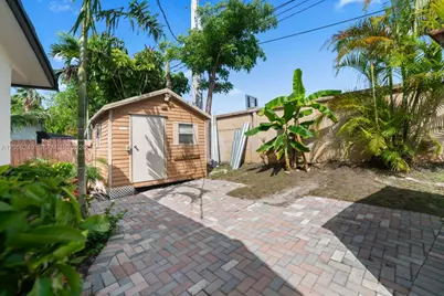 930 NE 182nd Ter, North Miami Beach, FL 33162 - Photo 39