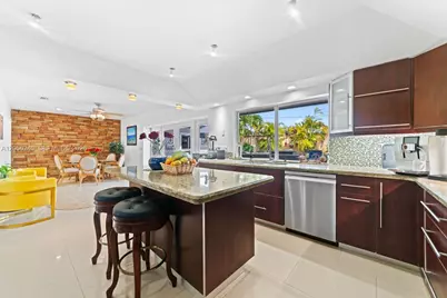 930 NE 182nd Ter, North Miami Beach, FL 33162 - Photo 11