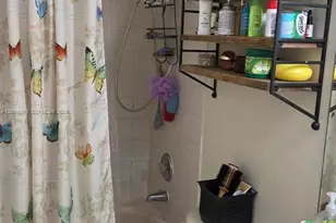 6918 NW 177th St, Hialeah, FL 33015 - Photo 25