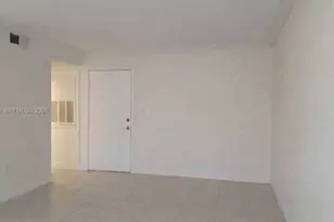 15599 SW 106th Ln, Miami, FL 33196 - Photo 3