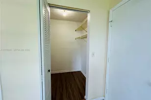 7355 NW 18th St, Margate, FL 33063 - Photo 9