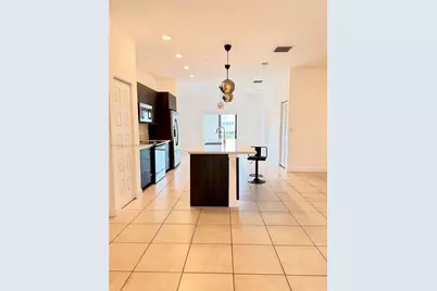 7819 NW 104th Ave #22, Doral, FL 33178 - Photo 3