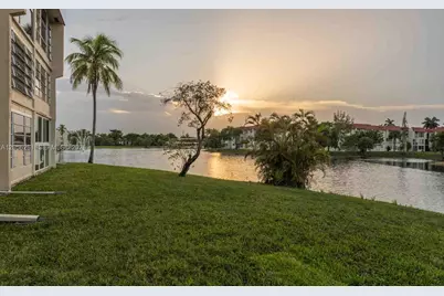 2931 E Sunrise Lakes Dr #109, Sunrise, FL 33322 - Photo 39