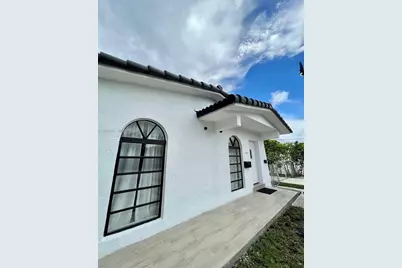 1097 E 1st Ave #1097, Hialeah, FL 33010 - Photo 1