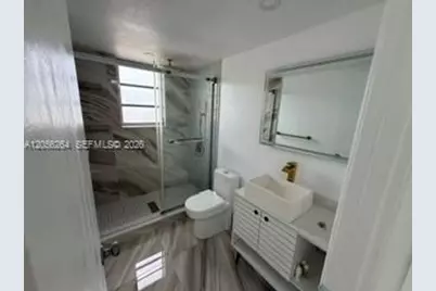 1700 NE 191st St #510, Miami, FL 33179 - Photo 5