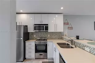 1461 S Ocean Blvd, Lauderdale by the Sea, FL 33062 - Photo 5