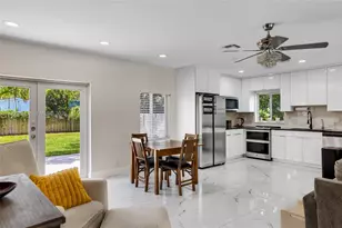 1008 SW 18th Ct, Fort Lauderdale, FL 33315 - Photo 5