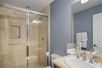 1327 SW 21st Ct, Fort Lauderdale, FL 33315 - Photo 21