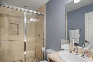 1327 SW 21st Ct, Fort Lauderdale, FL 33315 - Photo 21