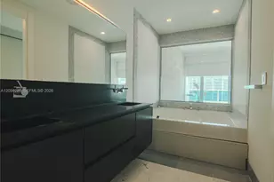 200 Biscayne Blvd Way, Miami, FL 33131 - Photo 15