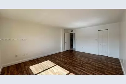 7010 NW 186th St #5-303, Hialeah, FL 33015 - Photo 9