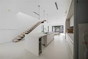 17 SE 12th Ave, Fort Lauderdale, FL 33301 - Photo 7