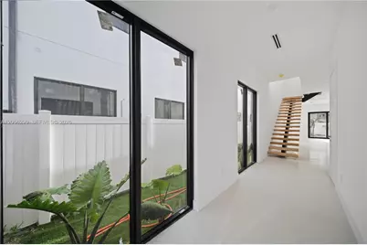 17 SE 12th Avenue, Fort Lauderdale, FL 33301 - Photo 5