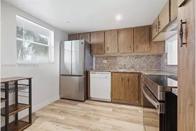 3090 Holiday Springs Blvd #204, Margate, FL 33063 - Photo 5