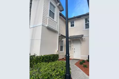 153 SE 28th Pl #1, Homestead, FL 33033 - Photo 5