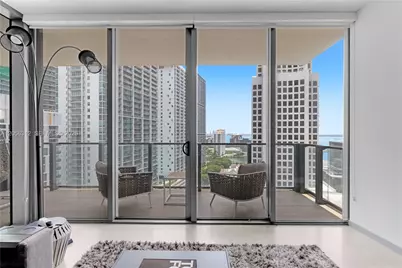 68 SE 6th St #1907, Miami, FL 33131 - Photo 15