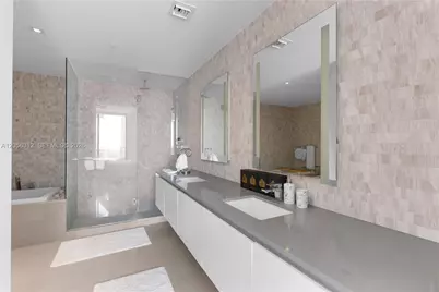 68 SE 6th St #1907, Miami, FL 33131 - Photo 33