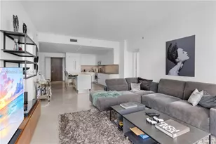 68 SE 6th St, Miami, FL 33131 - Photo 17
