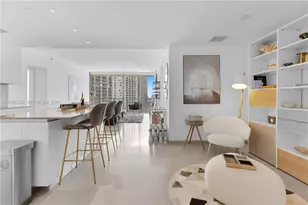 68 SE 6th St, Miami, FL 33131 - Photo 5