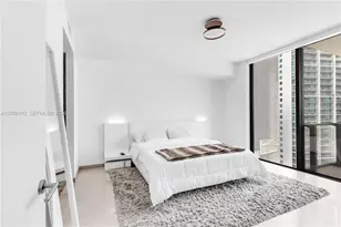 68 SE 6th St, Miami, FL 33131 - Photo 29